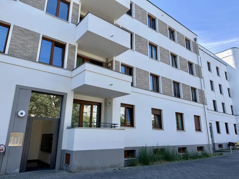 Mehr Licht, mehr Freiraum, mehr Zuhause DG für 4-Zimmer-Wohnung in Spandau — photo 1